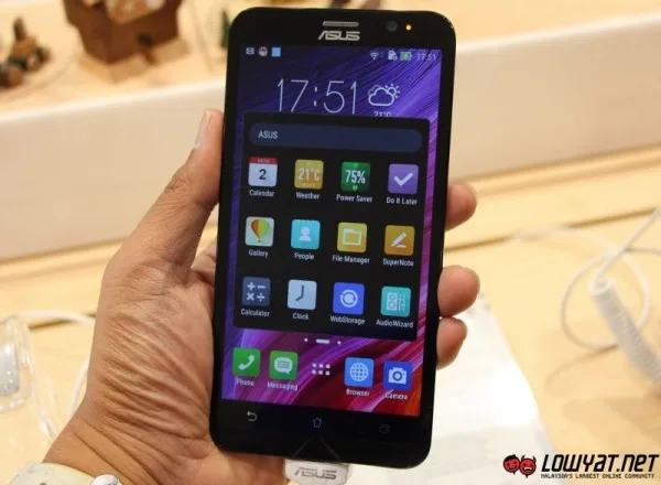 ASUS Zenfone 2 ZE551ML MWC 2015 09