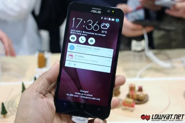 ASUS Zenfone 2 ZE551ML MWC 2015 31