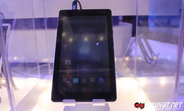 Intel Atom x3-C3130 : Foxconn Oars 7