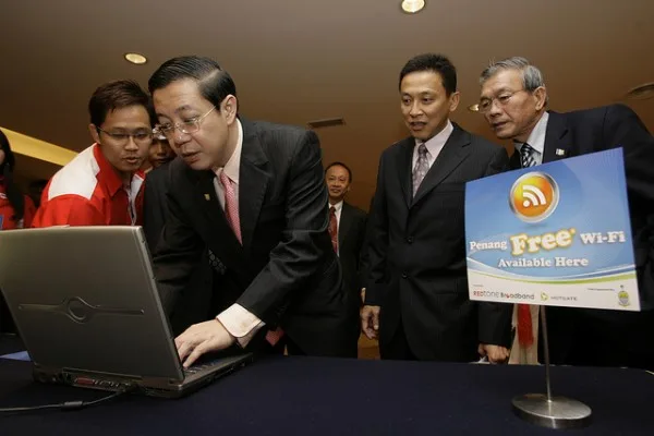 Penang Chief Minister at the 2009 launch of Penang Free WiFi