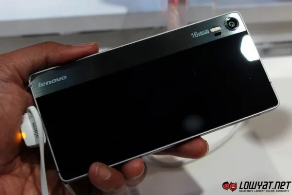 Lenovo Vibe Shot MWC 2015 22