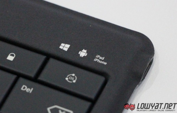 Microsoft Universal Foldable Keyboard Hands On 09
