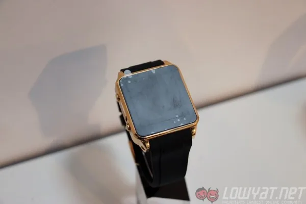 mwc-2015-pierre-cardin-2