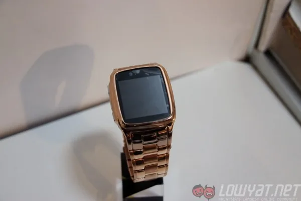 mwc-2015-pierre-cardin-3