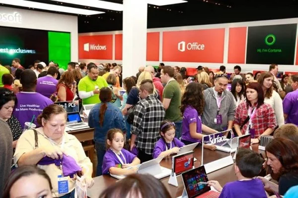 Microsoft Store, Los Cerritos Center, Cerritos, California