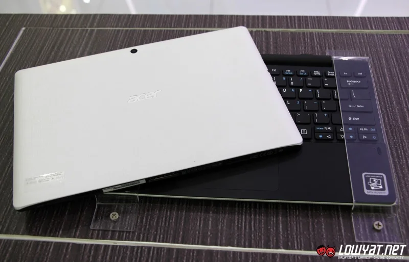 Acer Switch 10 E Launch 06