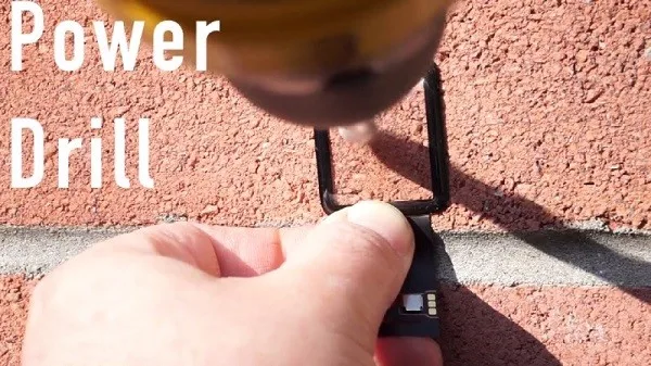 apple-watch-scratch-test-1