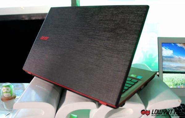 2015 Acer Aspire E Series Laptops 06
