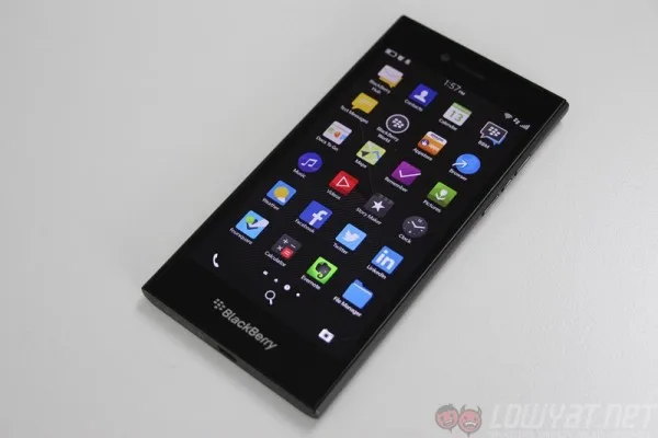 BlackBerry Leap ReviewIMG_9751-0021