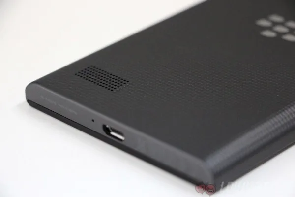 BlackBerry Leap ReviewIMG_9786-0111