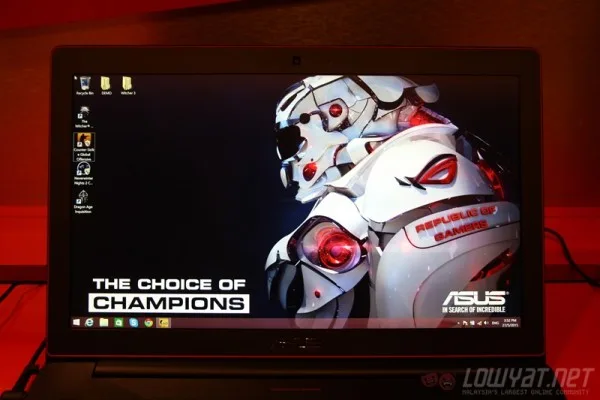 asus-rog-g501-hands-on-3