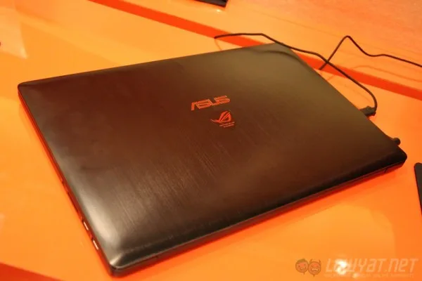 asus-rog-g501-hands-on-4