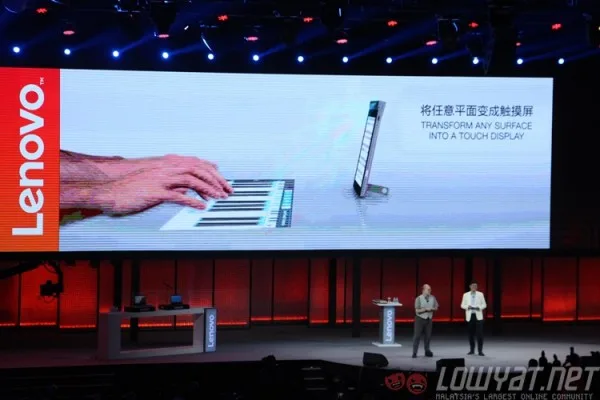 lenovo-magic-cast-concept-projector-smartphone-3