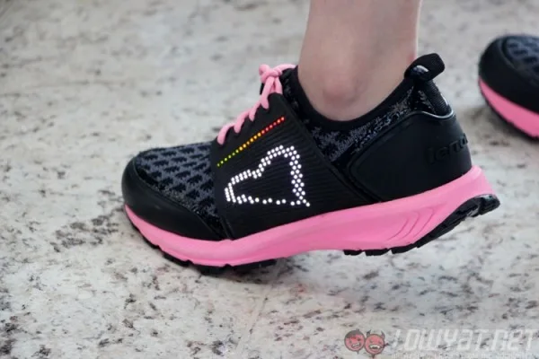 lenovo-running-shoes-led-concept-5