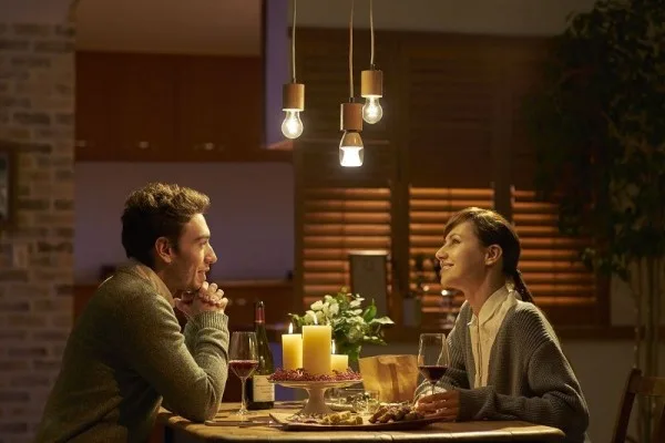 sony-led-light-bulb-speaker-2