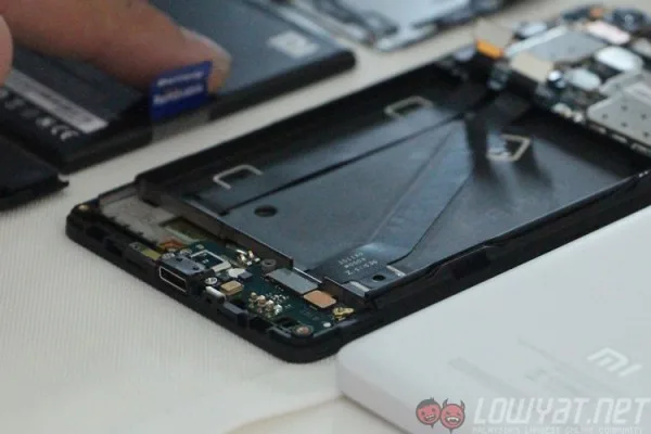 xiaomi-mi-4i-teardown-14