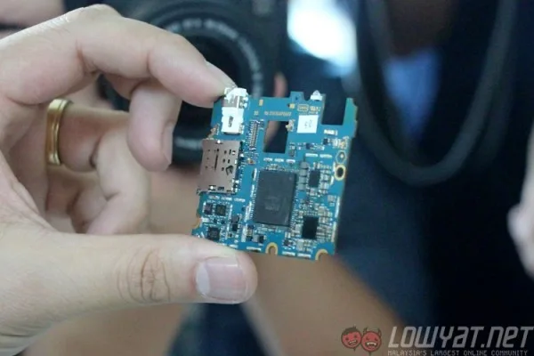 xiaomi-mi-4i-teardown-7