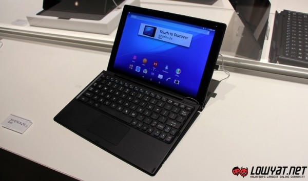 Sony Xperia Z4 Tablet with Bluetooth Keyboard BKB50 01