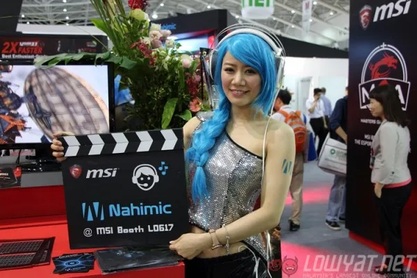 computex-2015-booth-babes-6
