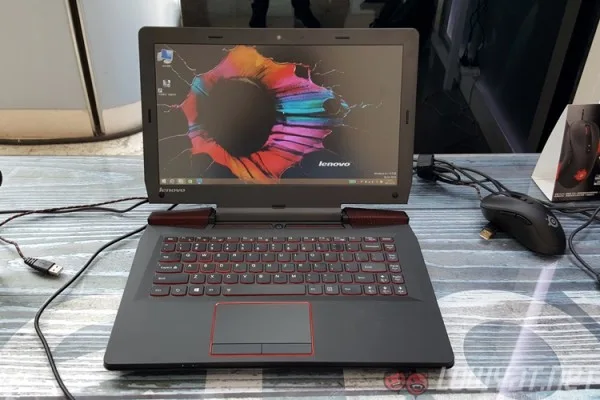 lenovo-rescuer-gaming-laptop-mechanical-keyboard-steelseries-mouse-19