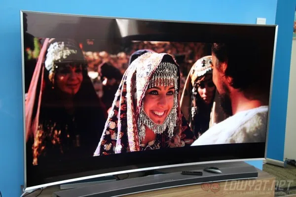 samsung-suhd-tv-eyes-on-6