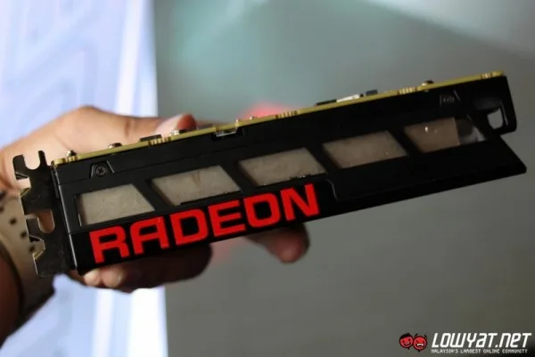AMD Radeon R9 Nano Eyes On 03