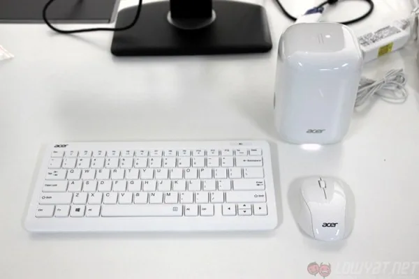 Acer Revo OneIMG_9668-001