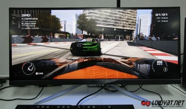 Acer XR341CK UltraWide QHD Curved Monitor Hands On 17