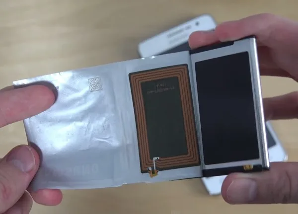samsung-battery-nfc-spy-chip