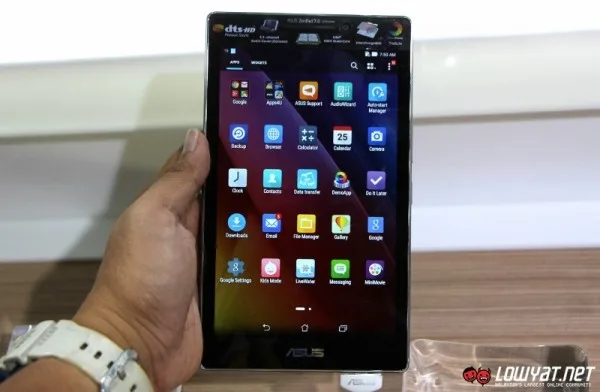 ASUS ZenPad 7.0 Hands On 11