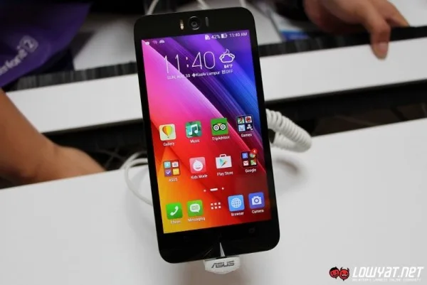 ASUS Zensation ZenFone Launch 04