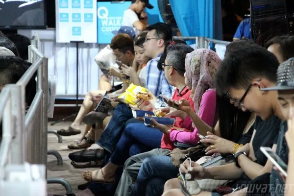 Celcom iPhone 6s Midnight Launch002
