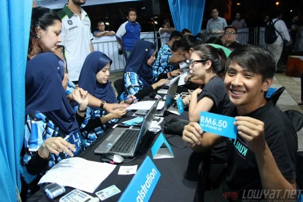 Celcom iPhone 6s Midnight Launch007