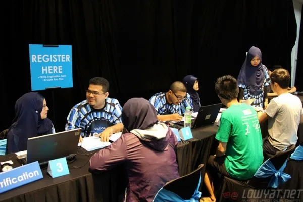 Celcom iPhone 6s Midnight Launch008