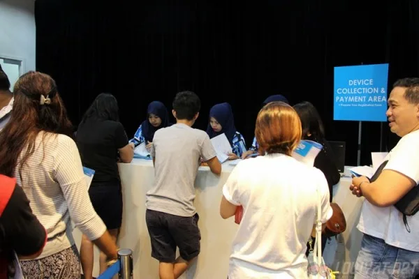 Celcom iPhone 6s Midnight Launch009