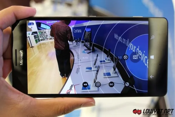 Microsoft Lumia 950 XL Hands On 17