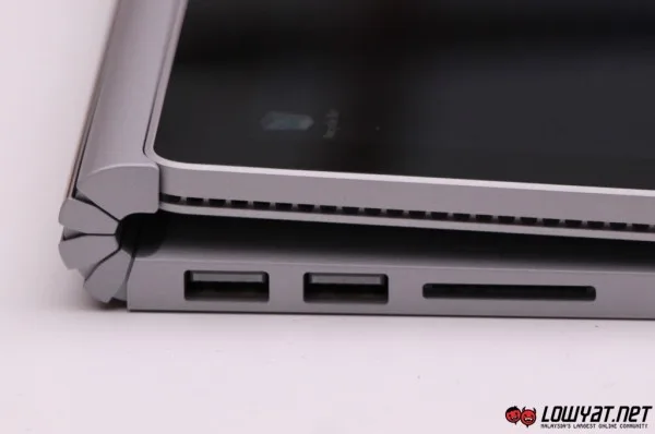 Microsoft Surface Book Hands On 06