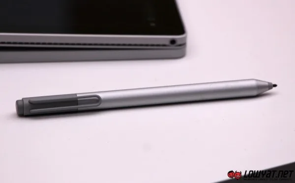 Microsoft Surface Book Hands On 07