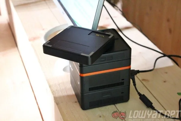 acer-revo-build-3