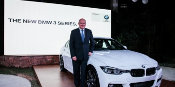 01 Mr. Alan Harris Managing Director CEO BMW Malaysia with the New BMW 3 Series