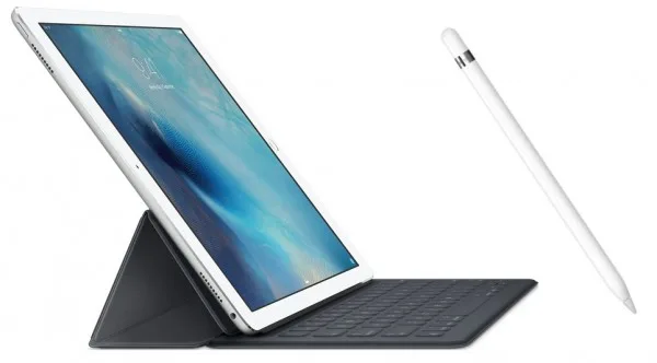 Apple Smart Keyboard and Apple Pencil for iPad Pro