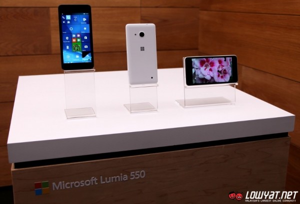 Microsoft Lumia 550 Eyes On 01