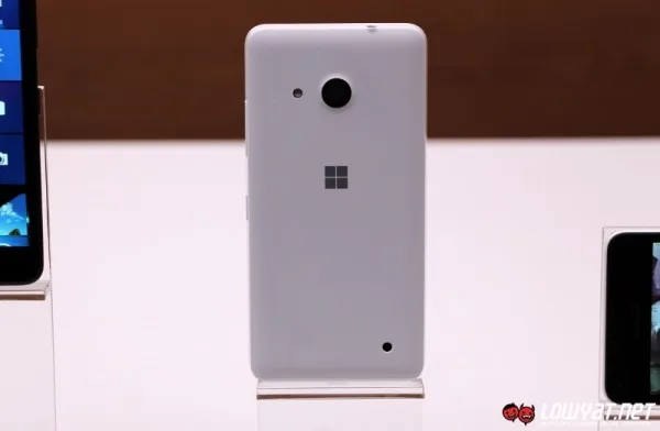 Microsoft Lumia 550 Eyes On 03