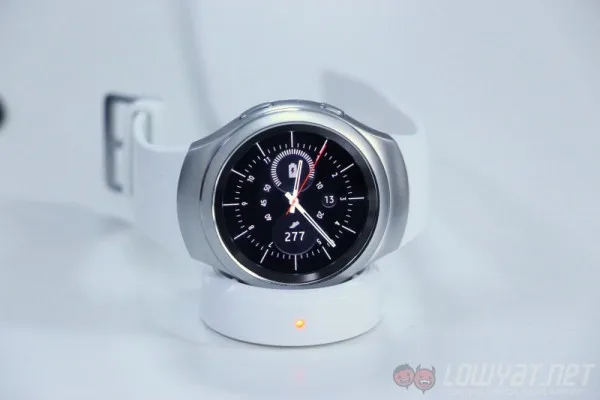 gear-s2-hands-on-1