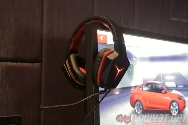 lenovo-y-gaming-surround-sound-headset-1