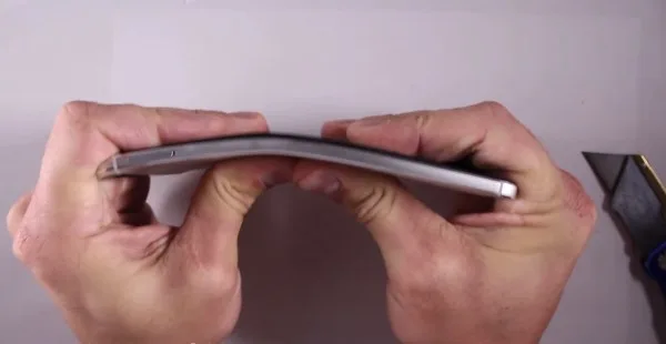 nexus-6p-bend-round-2