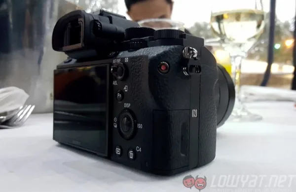 sony-a7r-ii-3