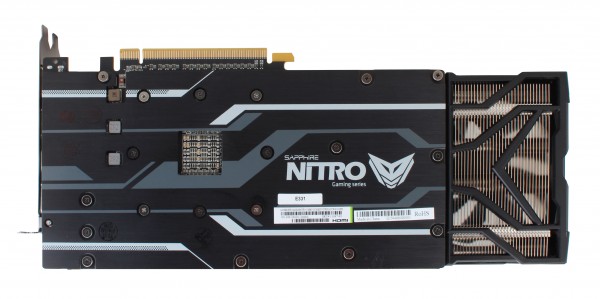 11247-03_R9_FURY_Nitro_4GB_HBM_OC_3DP_HDMI_PCIE_C06