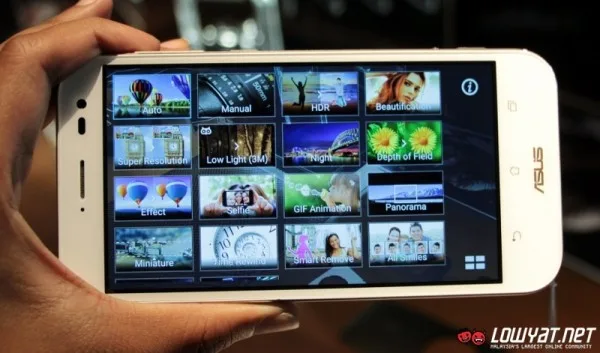 ASUS ZenFone Zoom Hands-On 02
