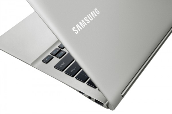Samsung Notebook 9 13-inch side